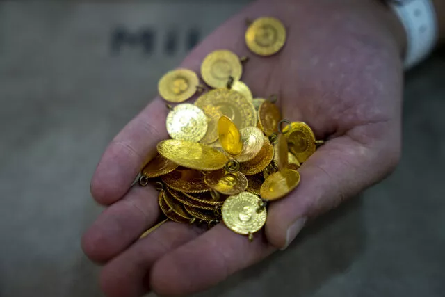 Altın fiyatları rekor kırarken İslam Memiş'ten dikkat çeken öneri!